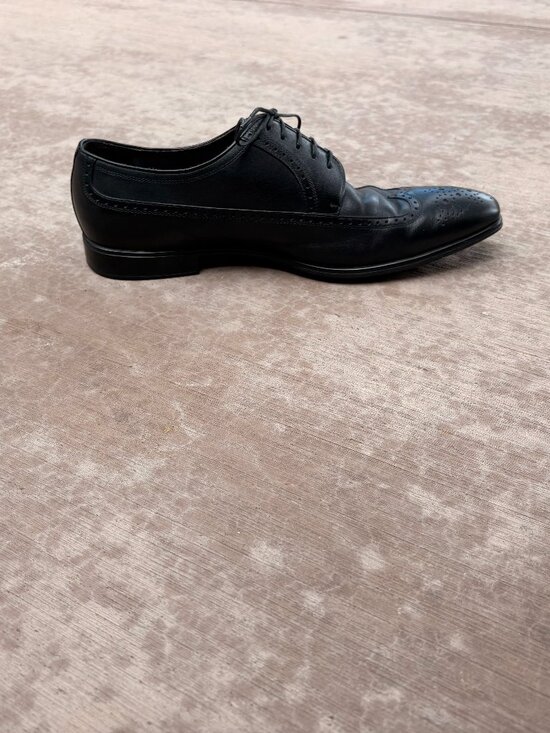 a. testoni |  Men\'s Wingtip Oxford Dress Shoes (Black) main image 4